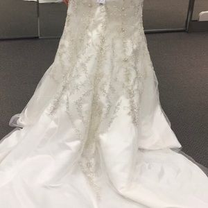 Oleg Cassini wedding gown
